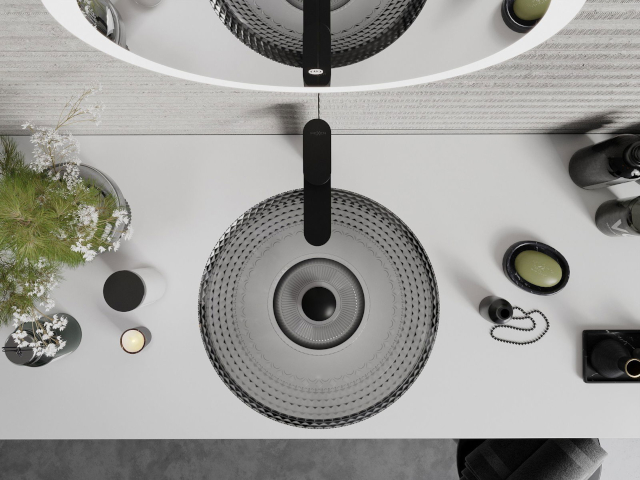 Λευκός πάγκος ντουλαπιών μπάνιου