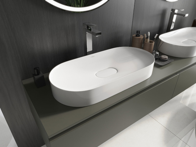 Μπάνιο με ντουλάπια