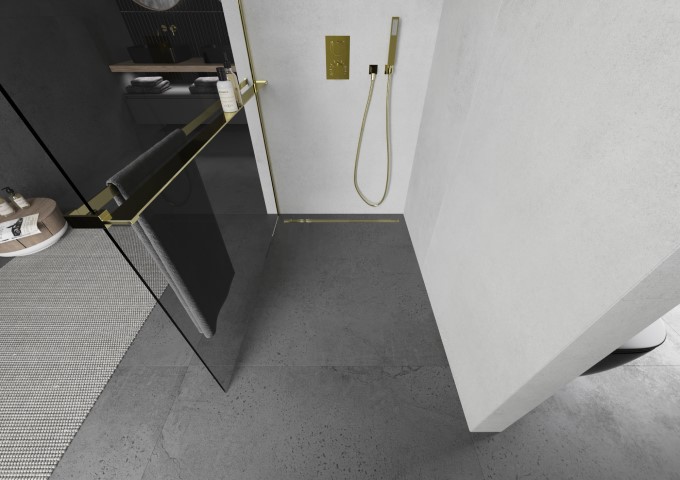 χρυσός τοίχος ντους