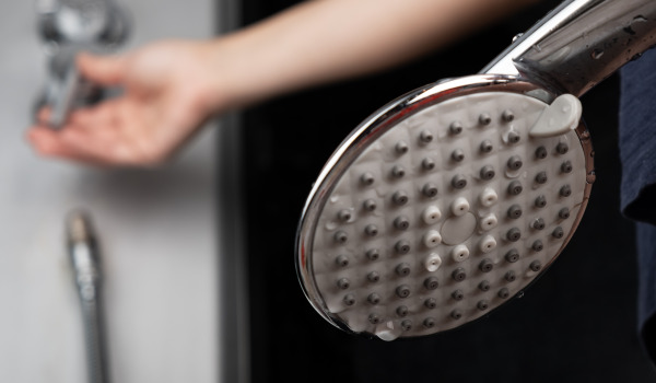 Άνετο μπάνιο - οι καλύτεροι βραχίονες ντους