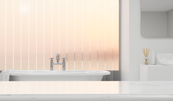 Ποια μπανιέρα συνδυάζεται καλύτερα με παραβάν;