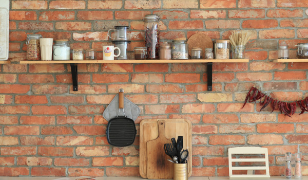 Κουζίνα χωρίς επάνω ντουλάπια – λειτουργική διαρρύθμιση