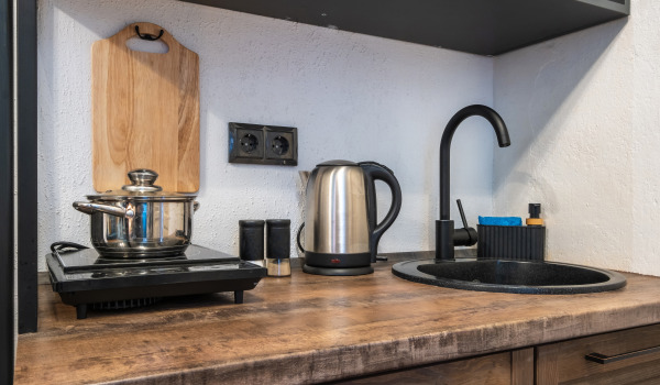 Πώς να απαλλαγείτε από τις κηλίδες στον γρανιτένιο νεροχύτη;