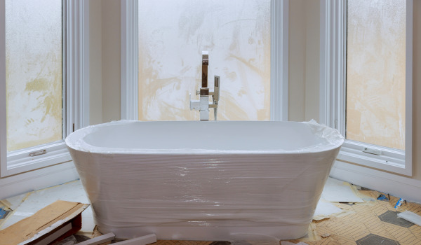 Πώς να συνδέσετε μια μόνιμη μπανιέρα;