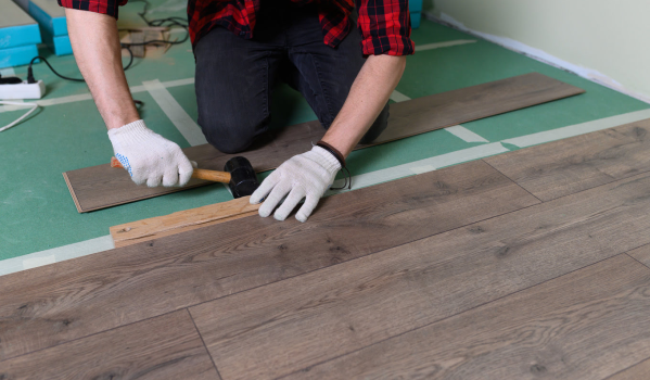 Τα πάνελ βινυλίου είναι κατάλληλα για το μπάνιο;