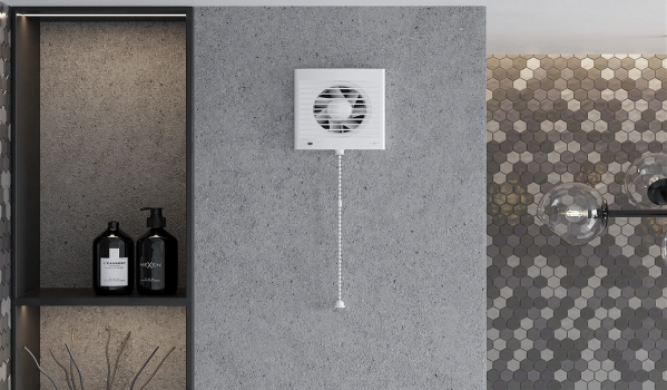 Μπορεί ο ανεμιστήρας μπάνιου να είναι πάνω από το ντους;