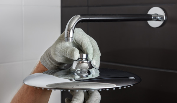 Πώς να εγκαταστήσετε ντους οροφής;